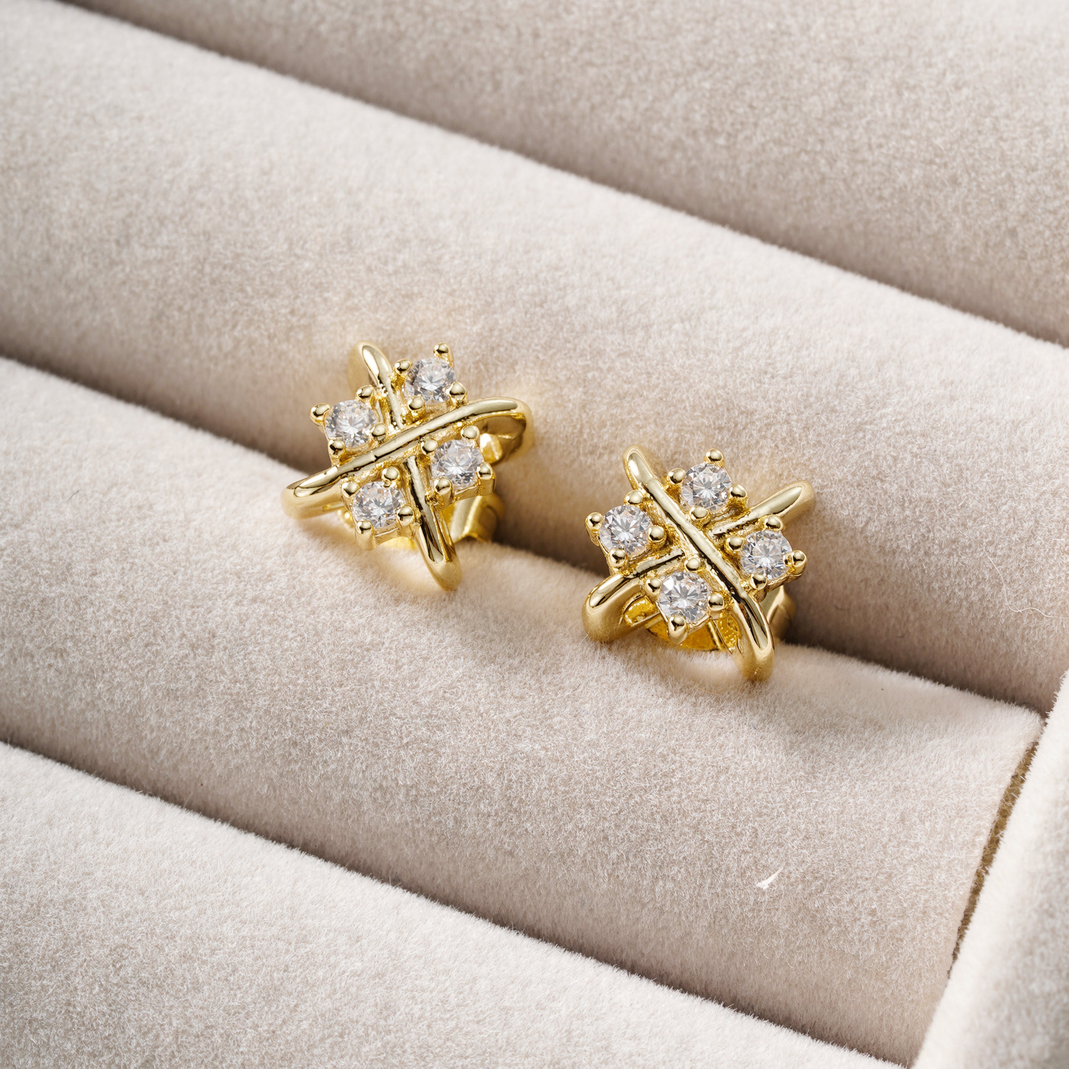 Halo Studs ✨
