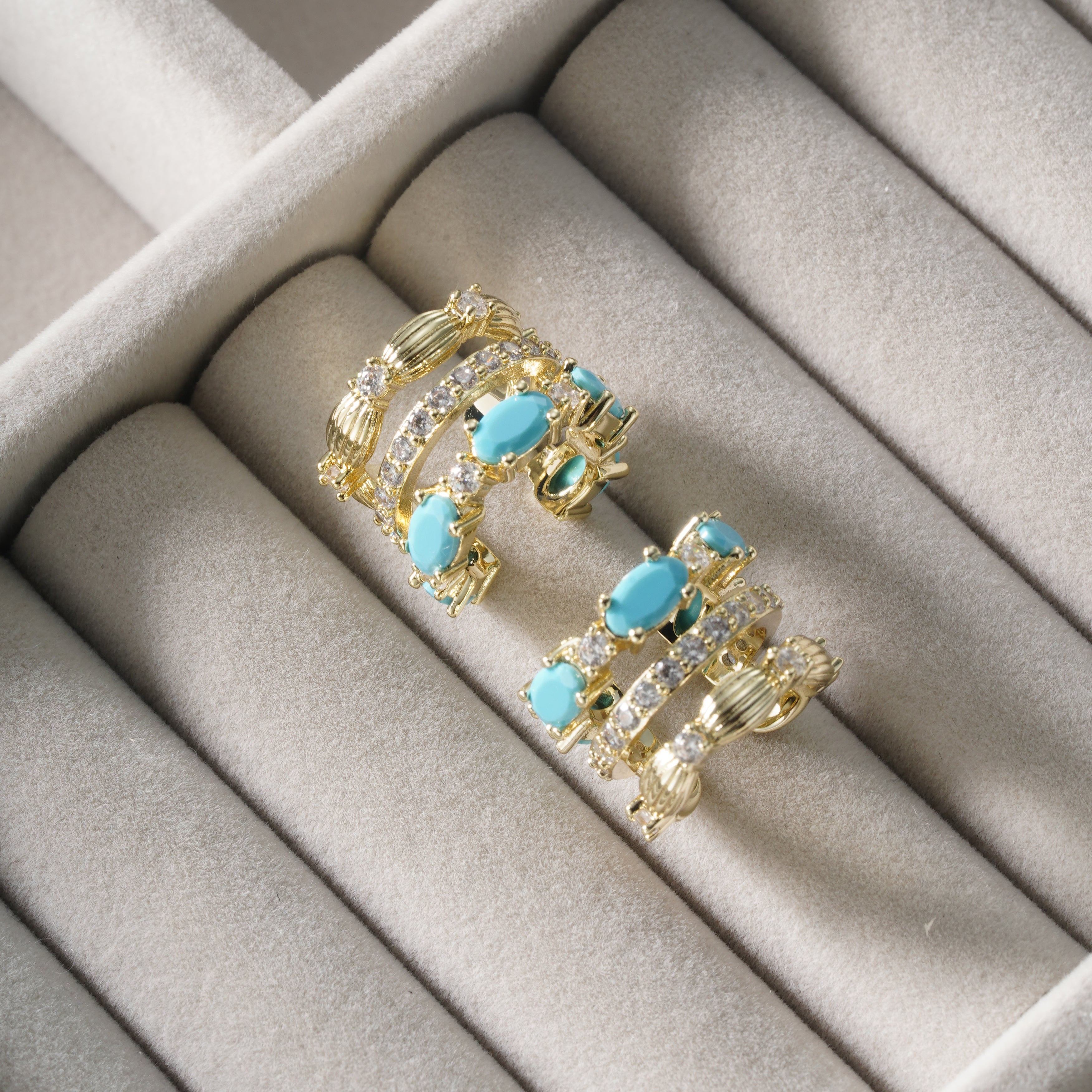 Sea Turquoise Earcuff ✨