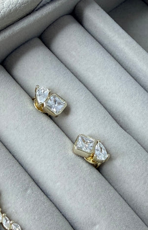 Cala Studs ✨