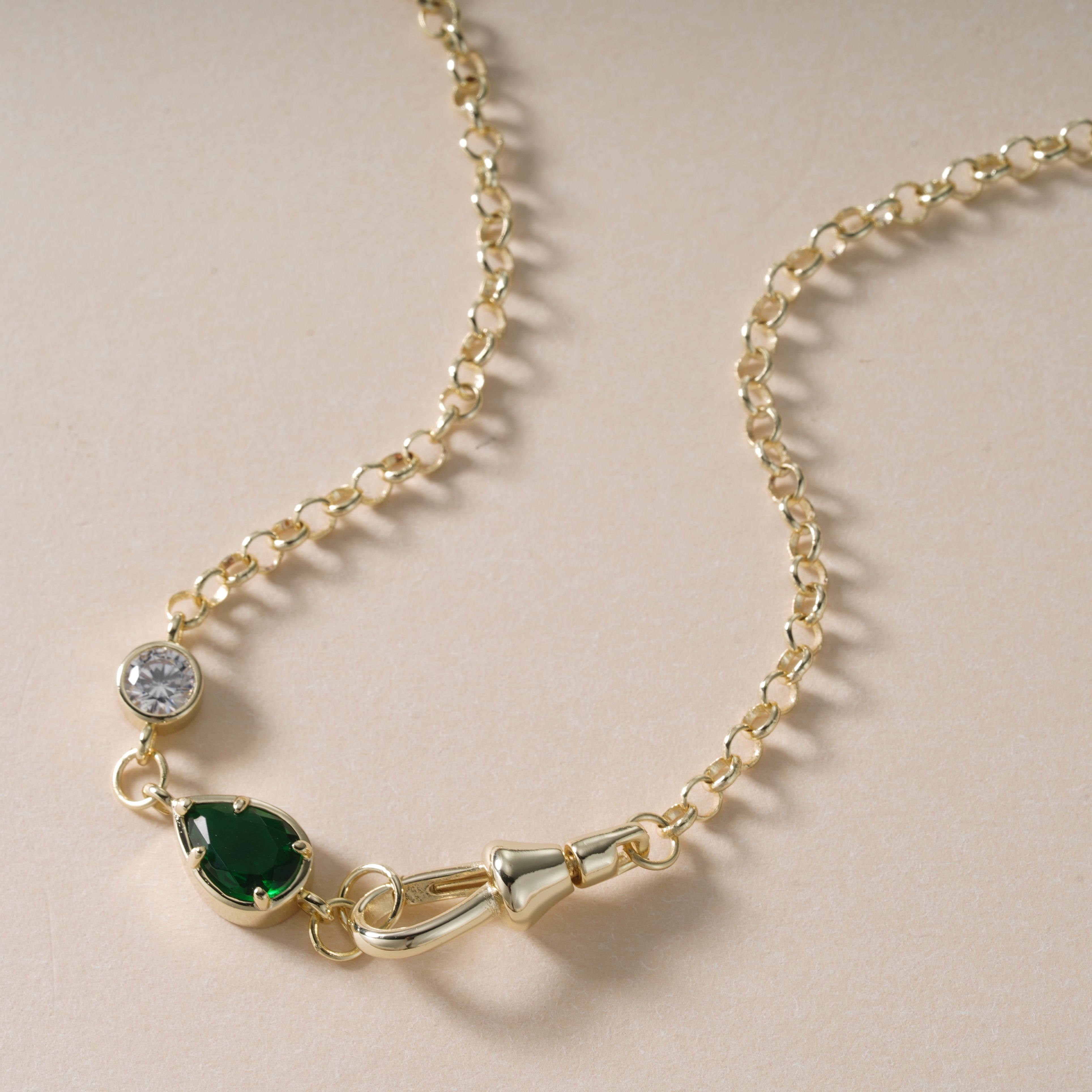 Emera Necklace