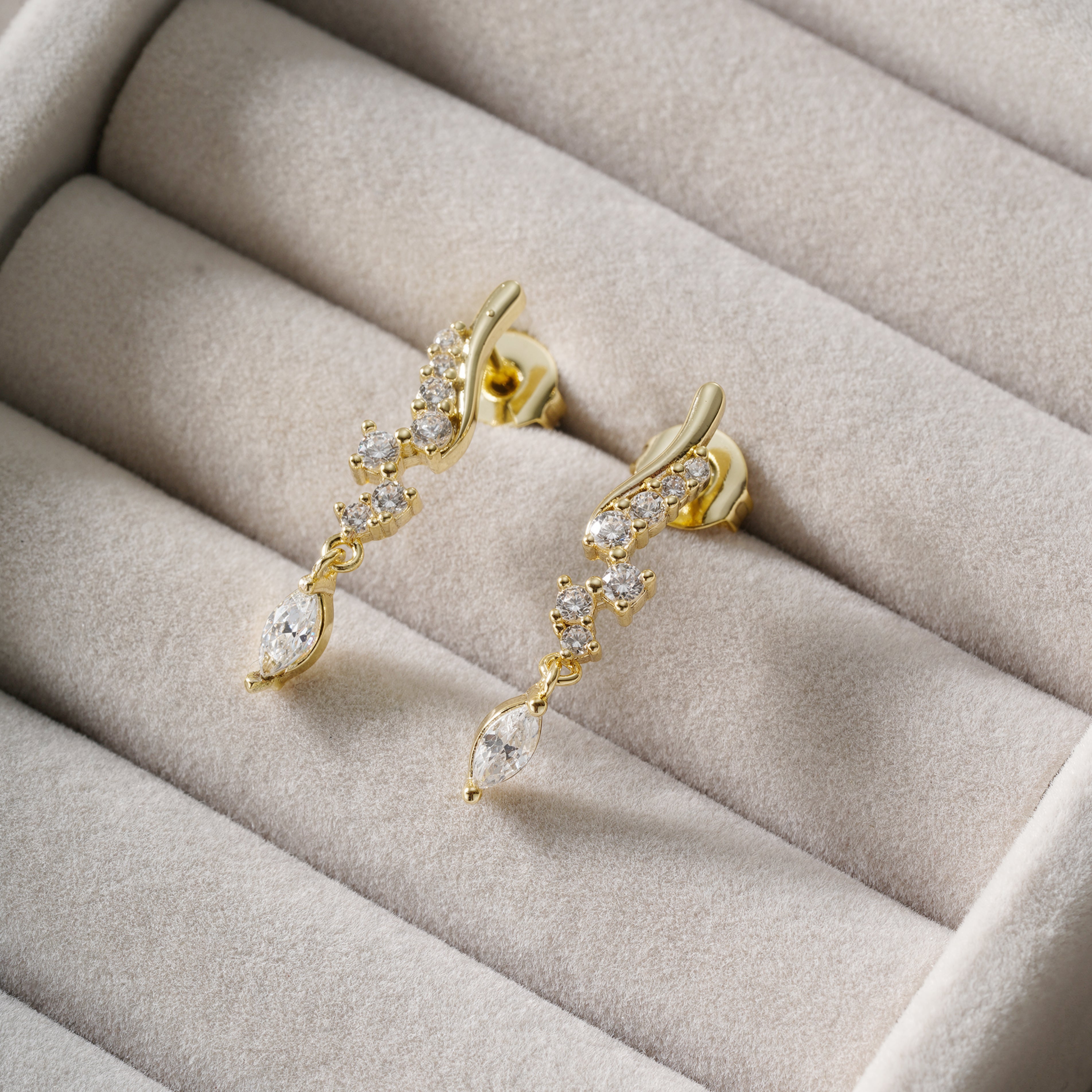 Lumi Lock Earrings ✨