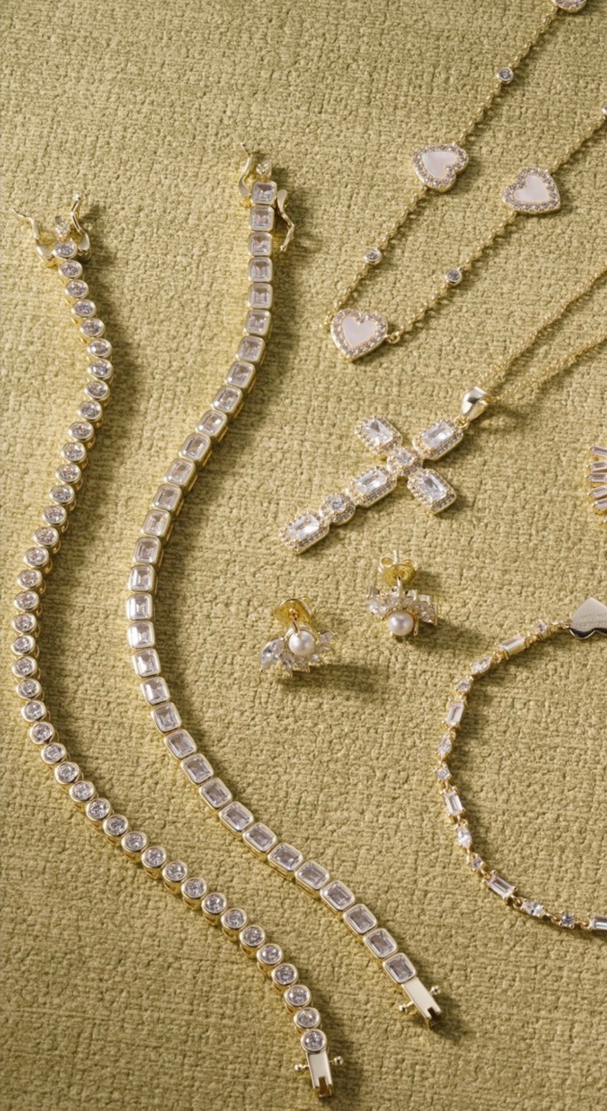 Evelisse Elegant Tennis Bracelet ✨